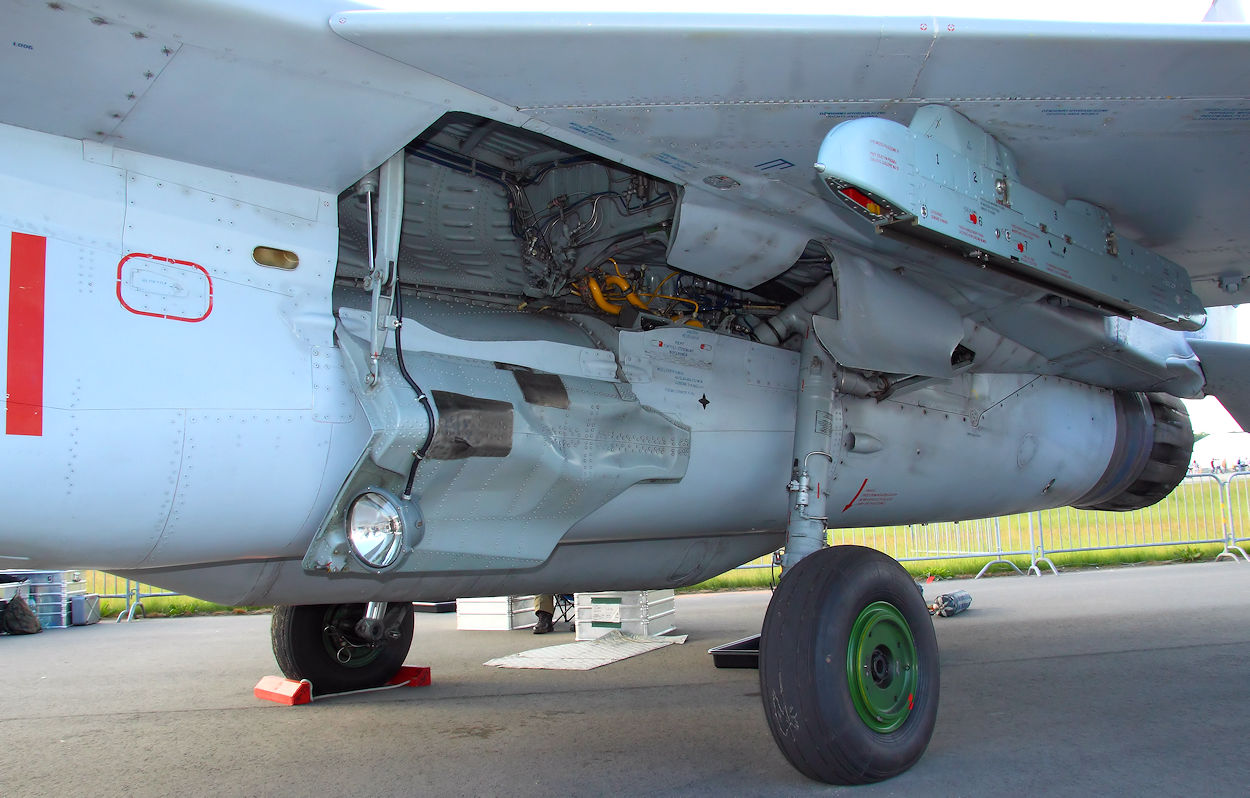 MiG-29 - Hauptfahrwerk