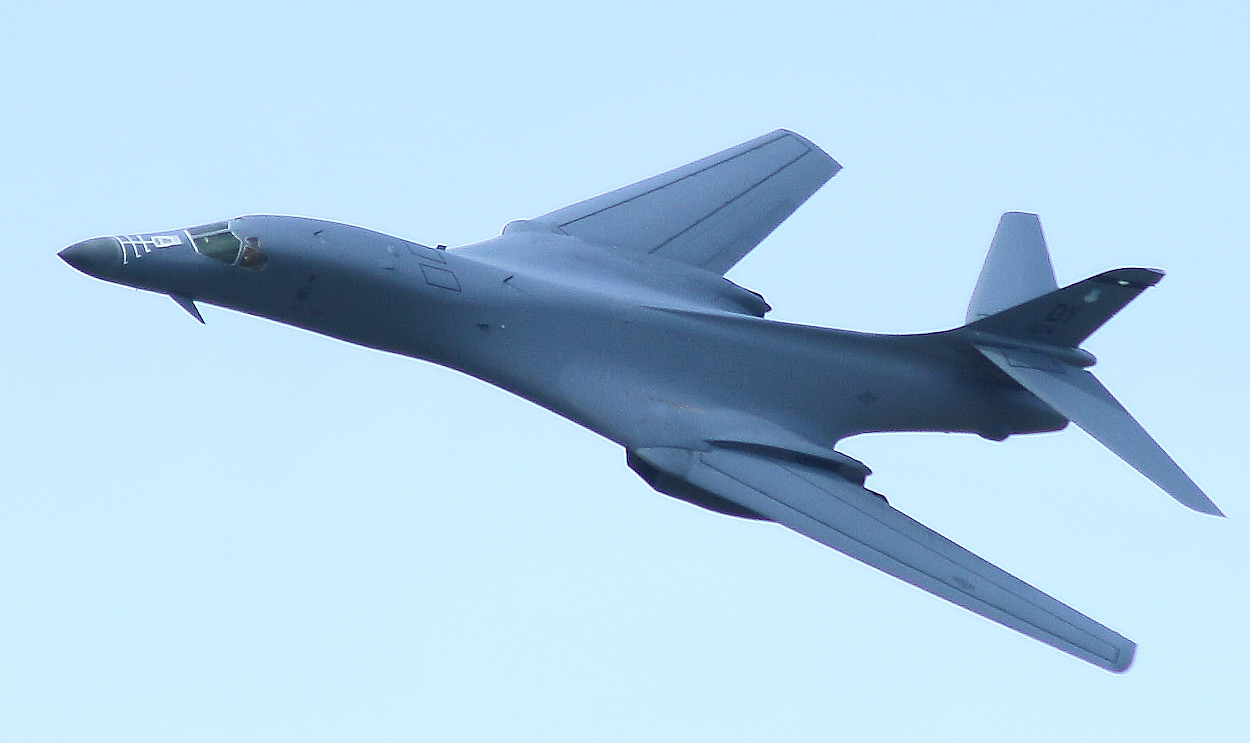 Rockwell B1 Lancer - angewinkelte Flügel