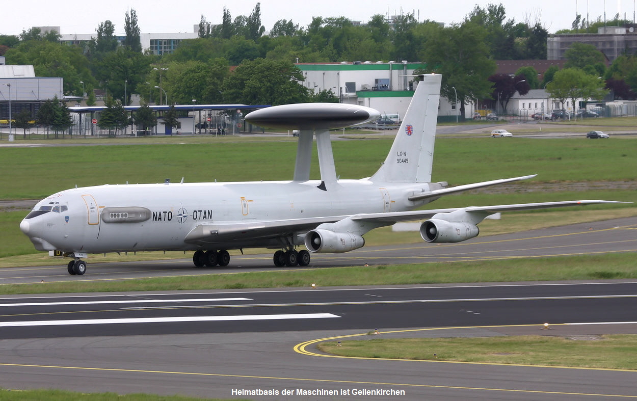 Boeing E-3A Sentry AWACS - Radarflugzeug