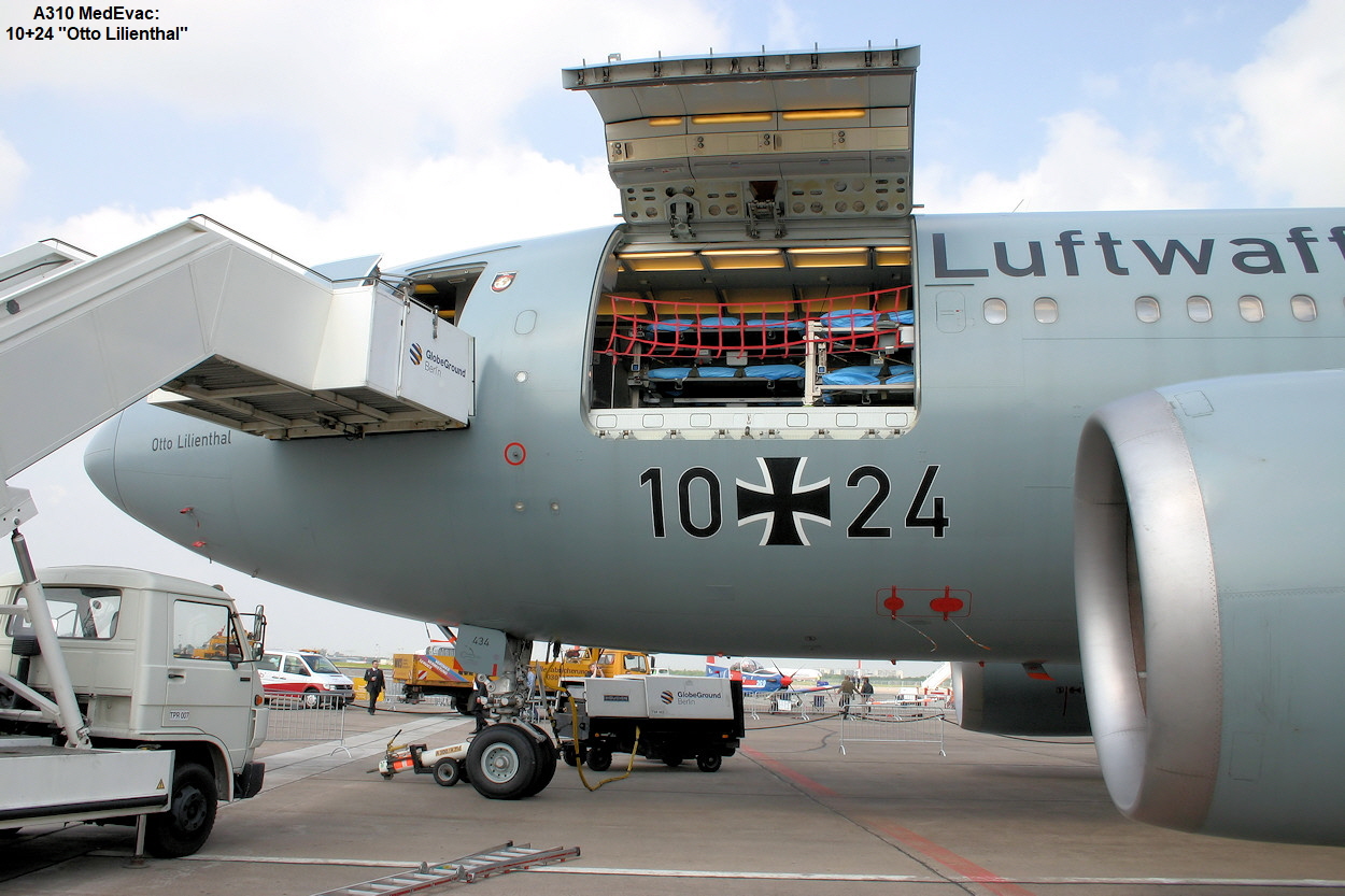 Airbus A310-304 - Main Deck Cargo Door