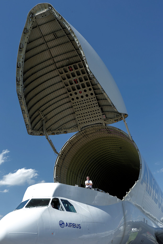 Airbus Beluga Bugklappe