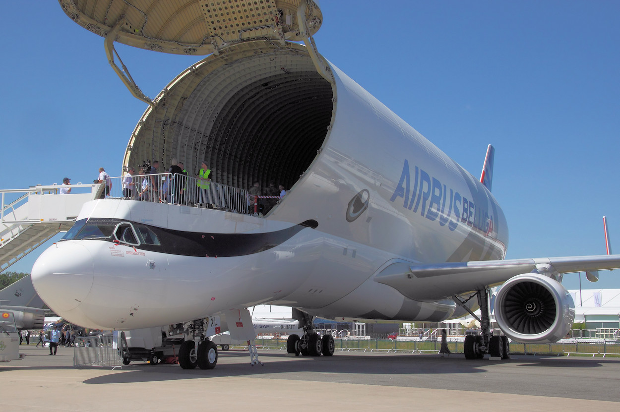 Airbus Beluga XL - Transportflugzeug