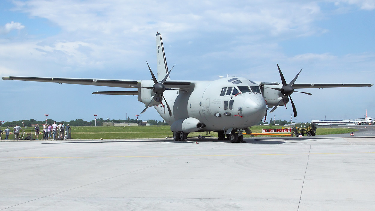 Alenia C-27J Spartan - Vorfeld ILA 2010