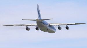 Antonow AN-124 - Abflug