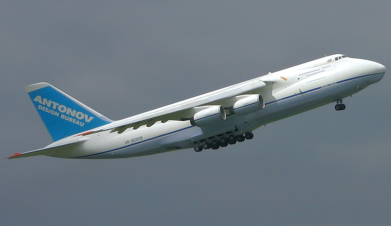 Antonow AN-124 - Start