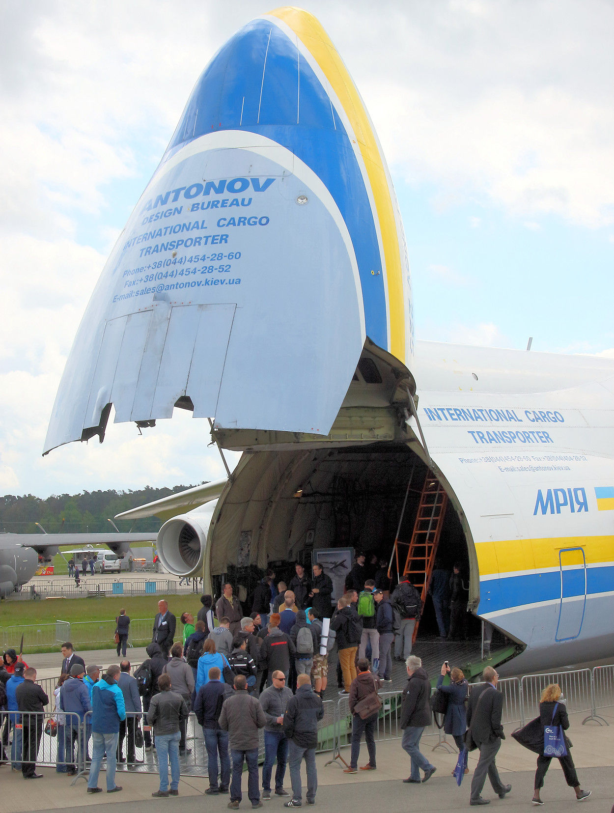 Antonow An-225 Bugbereich