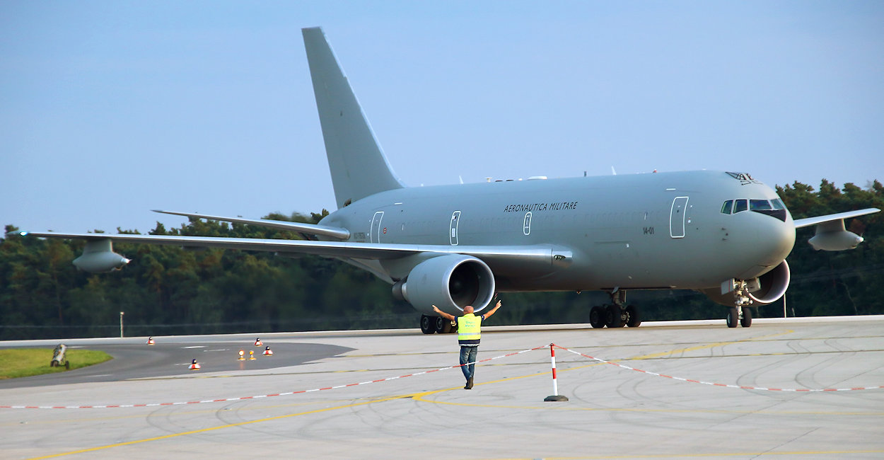 Boeing KC-767 Tankflugzeug