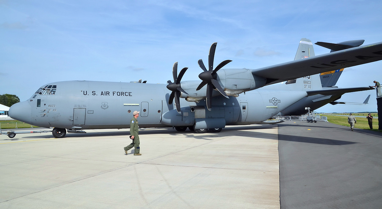 Lockheed C-130J Hercules