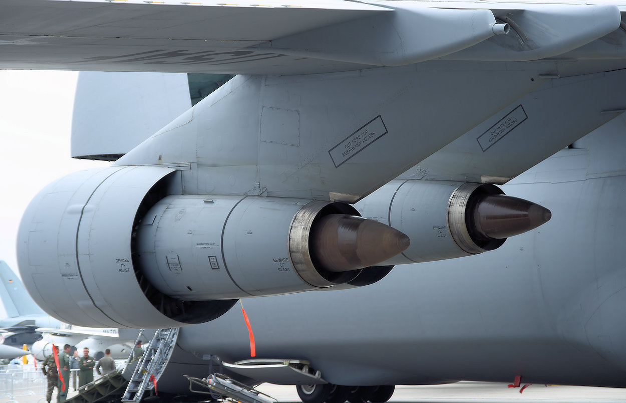 Lockheed C-5 Galaxy - Triebwerk