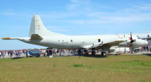 Lockheed P-3 Orion - Seitenansicht