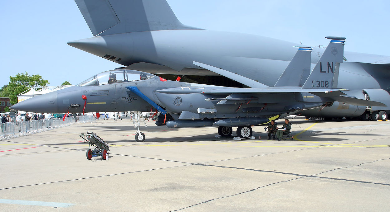 McDonnell Douglas F-15E Strike Eagle