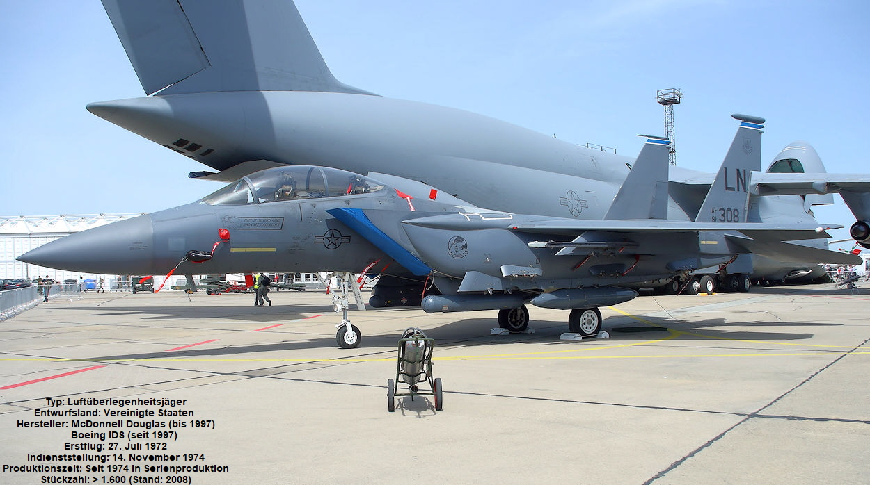 McDonnell Douglas F-15E Strike Eagle - Jagdflugzeug