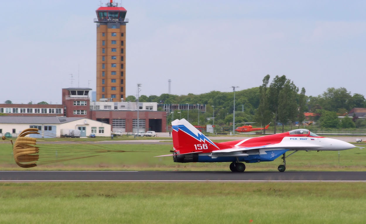 MiG 29 OVT - Bremsschirm