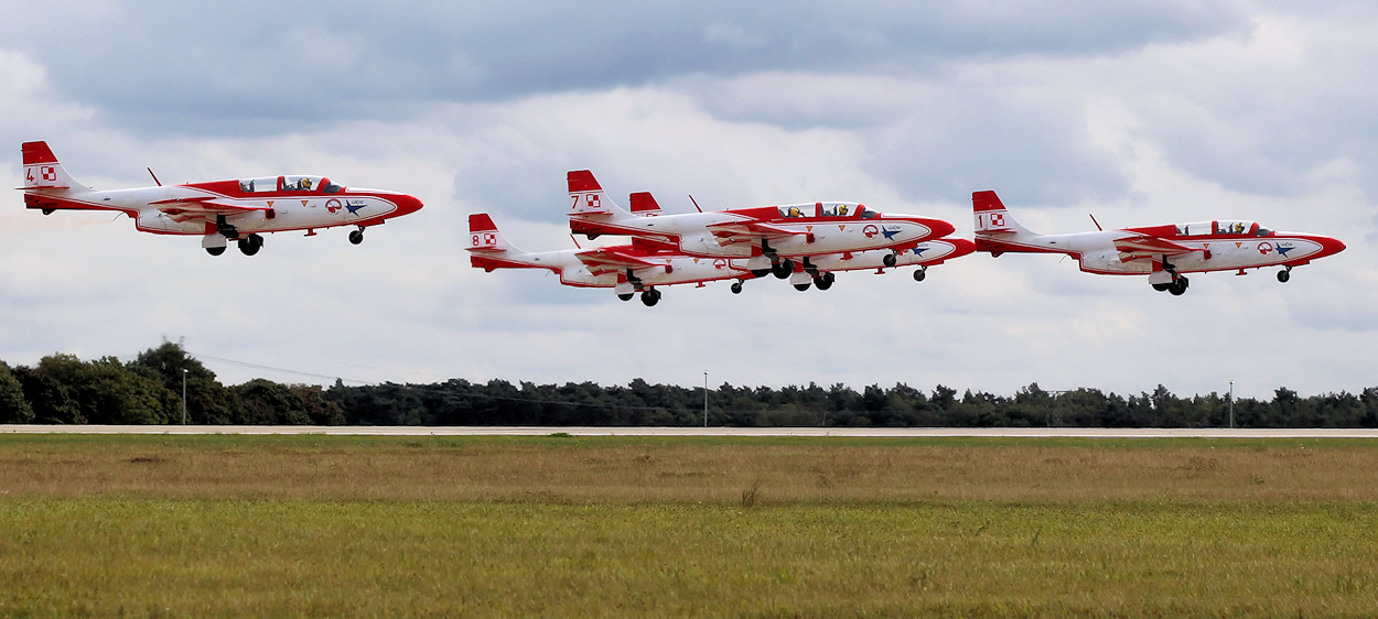 PZL TS-11 Iskra - Kunstflugstaffel Białlo-Czerwone Iskry