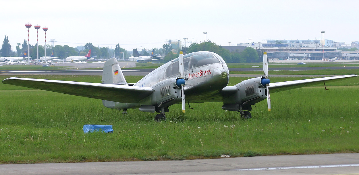 Aero Ae-45 - ILA 2004