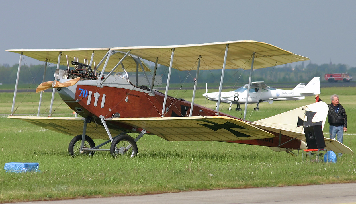 Albatros B2 - Flugzeug von 1914