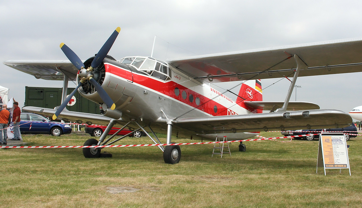 Antonow AN-2 - Doppeldecker