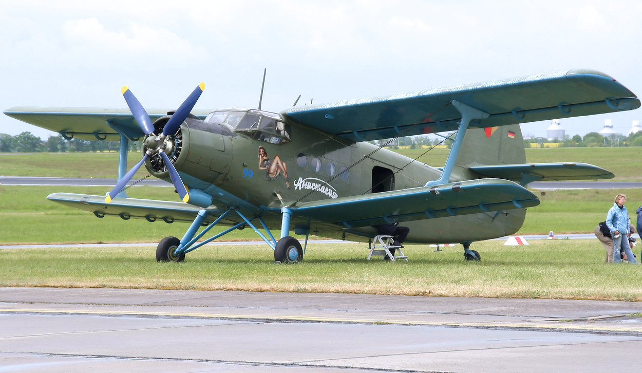 Antonow AN-2 - Luftfahrtmesse Berlin