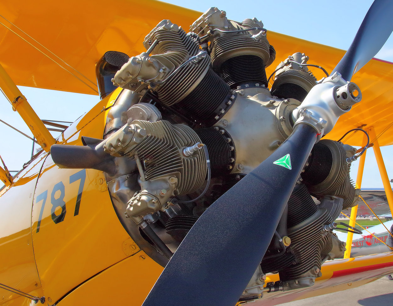 Boeing Stearman N2S-3 - Sternmotor