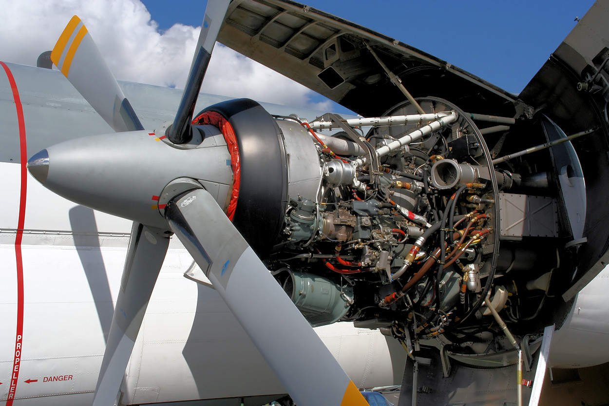 Breguet Atlantic - Turboprop Rolls-Royce Tyne