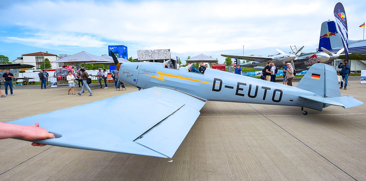 Bücker 180 Student - Tragfläche