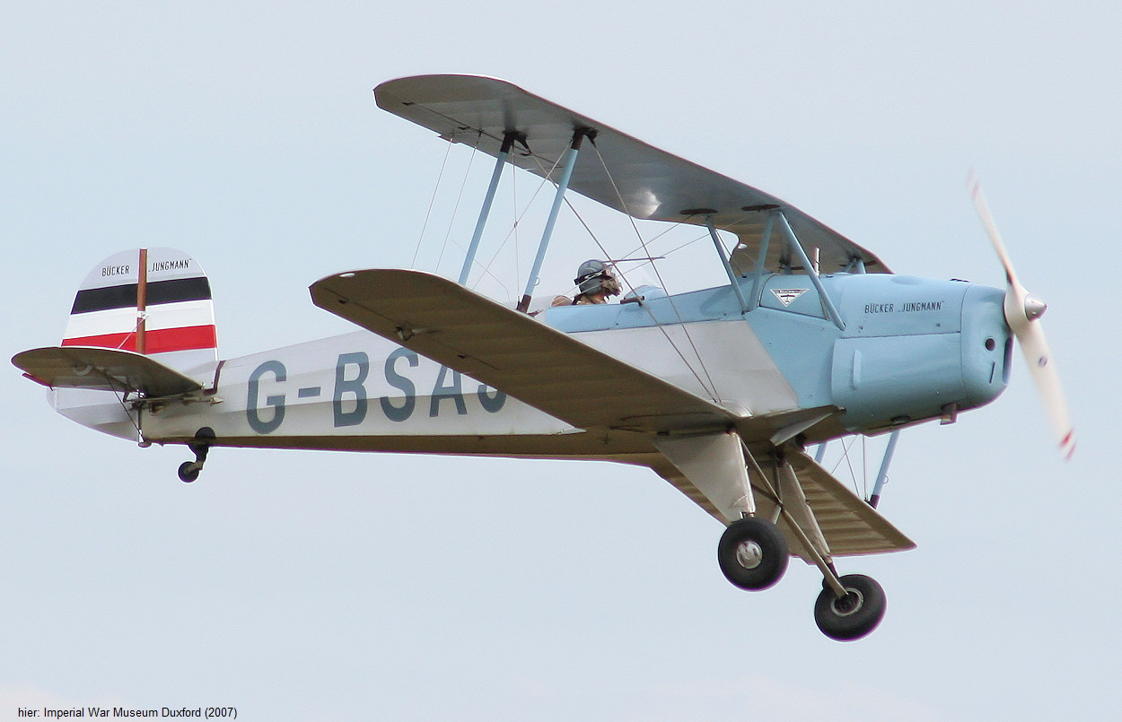 Bücker Bü 131 Jungmann - Flug