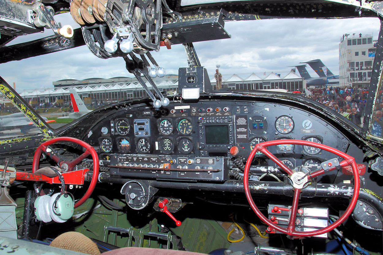 Canadian Vickers PBY-5 - Cockpit