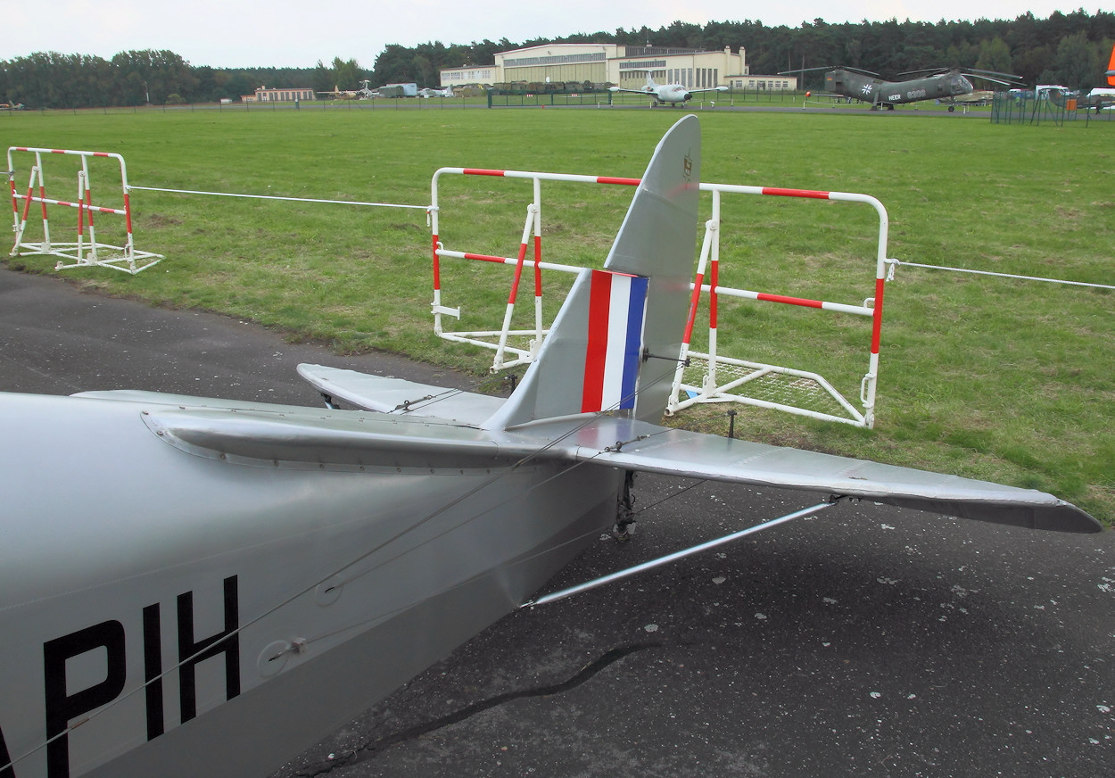 DH 82 Tiger Moth - Leitwerk