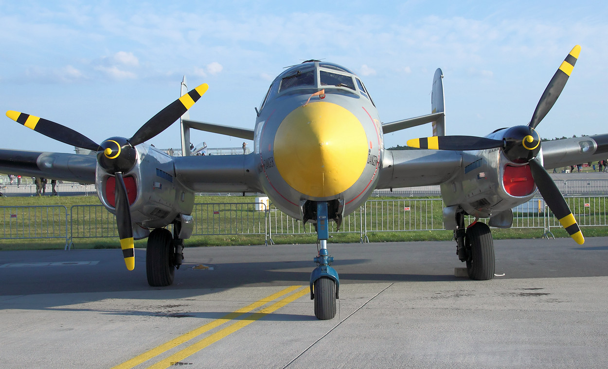 Dassault MD-312 Flamant - Bugansicht