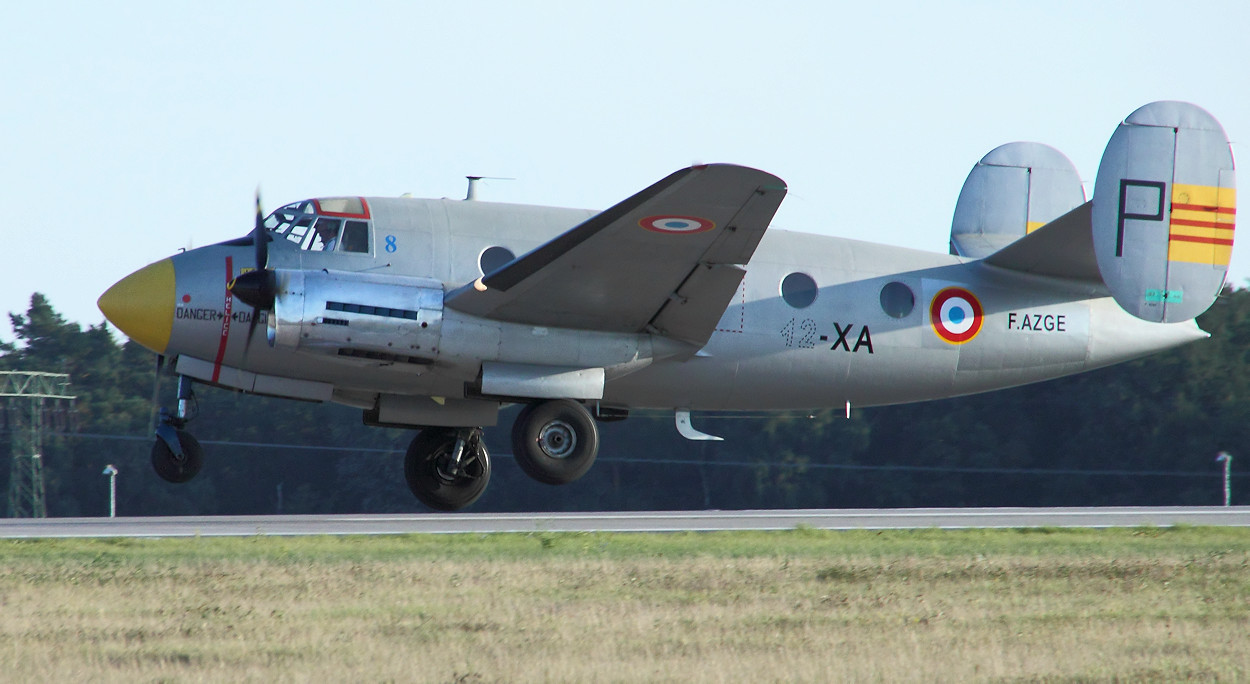 Dassault MD-312 Flamant - Landung