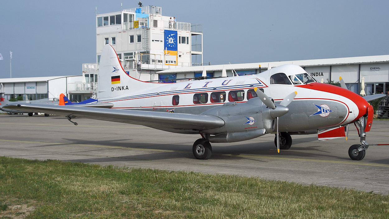 De Havilland D.H. 104 Dove - Passagierflugzeug