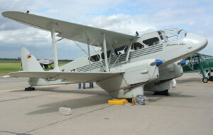 De Havilland DH 89 - Passagierflugzeug