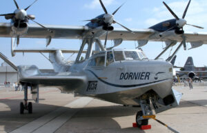 Dornier Do-24 ATT - Bugansicht