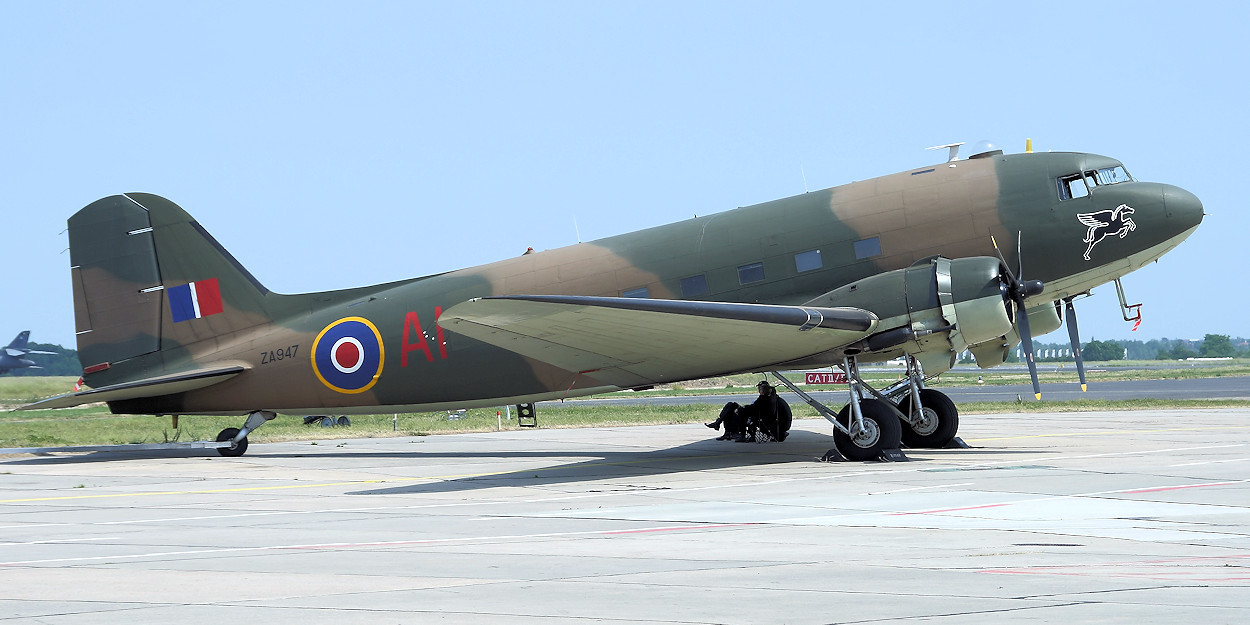 Douglas C-47 Dakota - ILA 2010