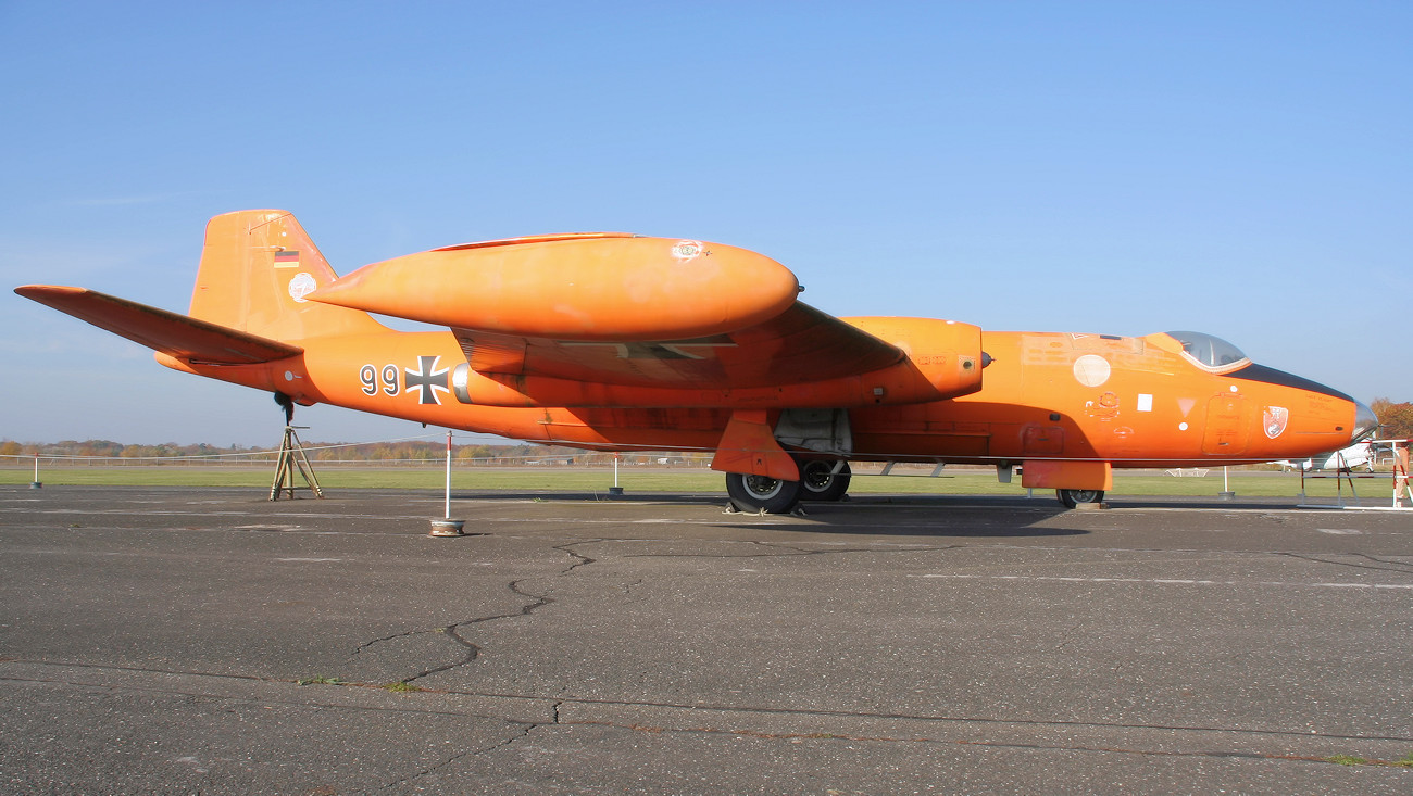 English Electric Canberra - Seitenansicht