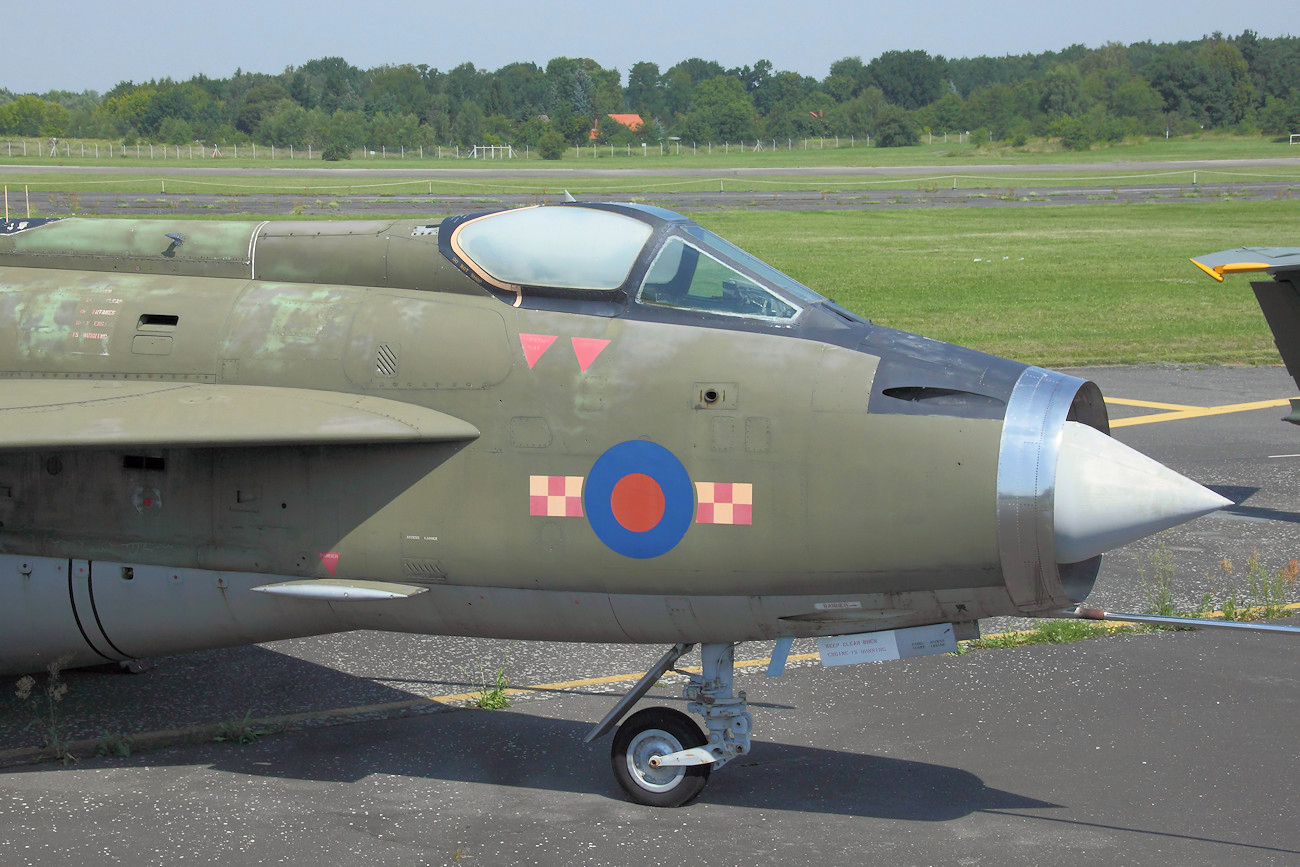 English Electric Lightning - Cockpitansicht