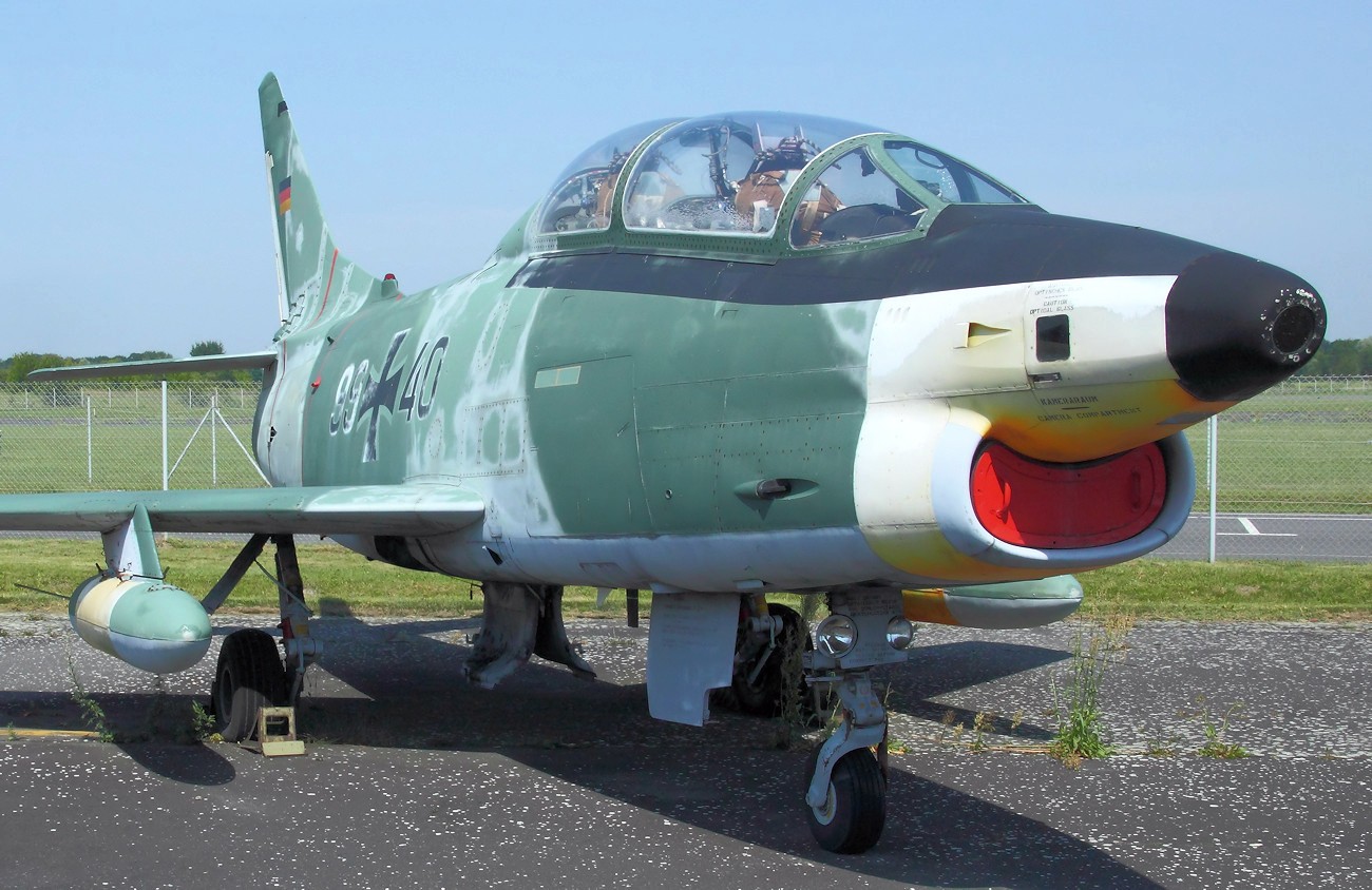 Fiat G-91 T3 Gina - doppelsitziges Schulungsflugzeug