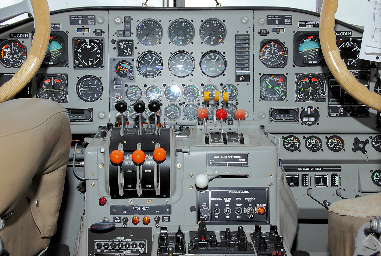 JU-52/3m - Cockpit