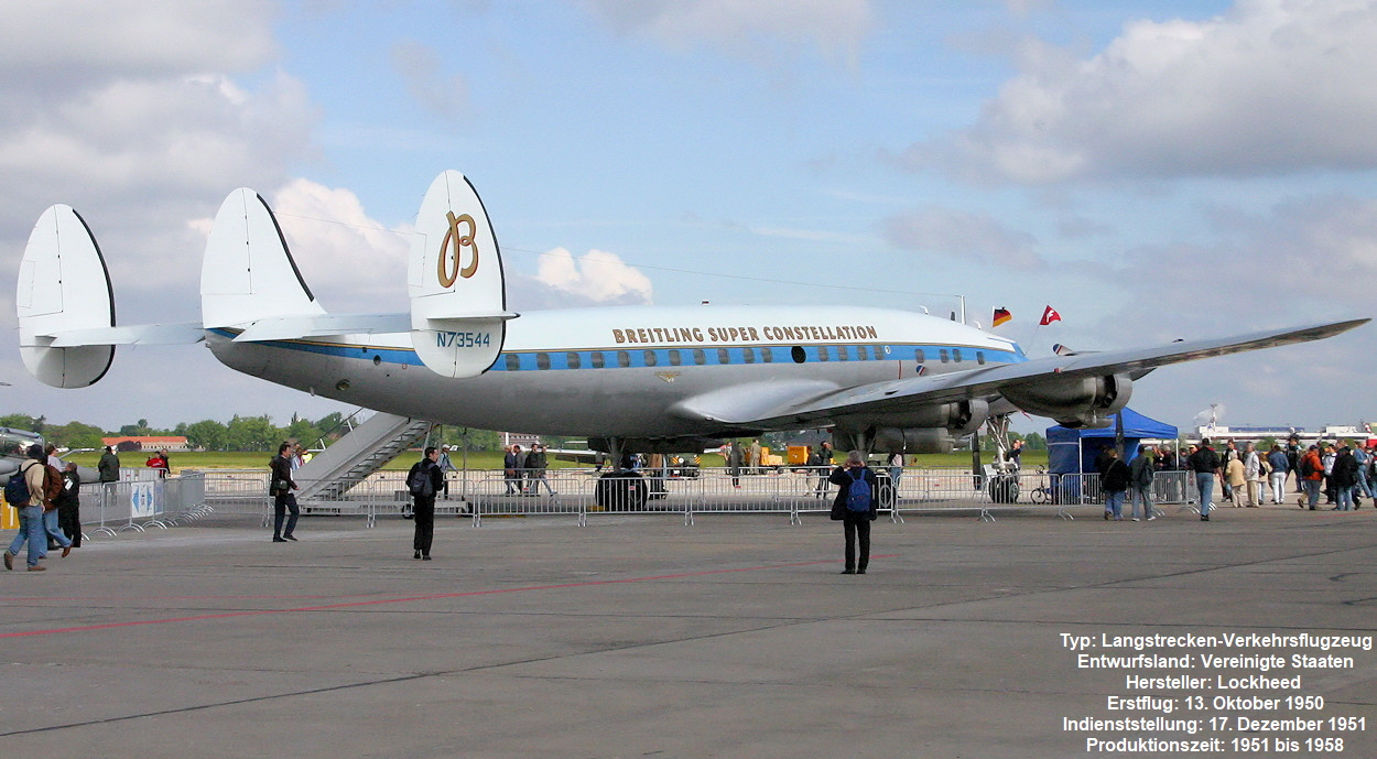 Lockheed L-1049 Super Constellation - dreiteiliges Leitwerk