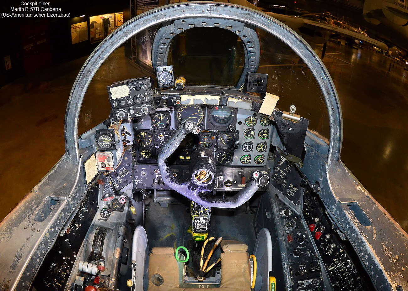 Martin B-57 Canberra - Cockpit