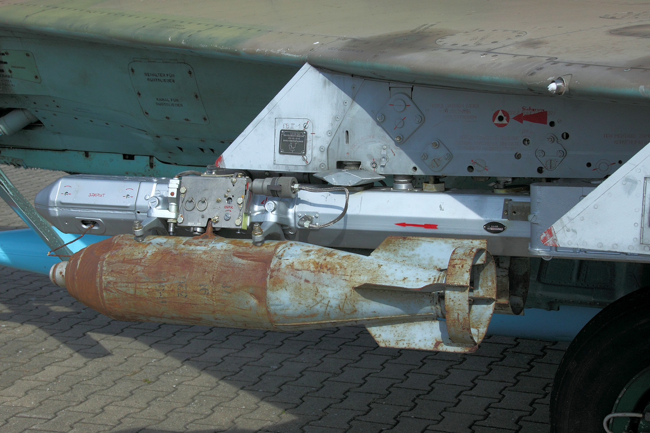 MiG-21 MF - Bombenlast