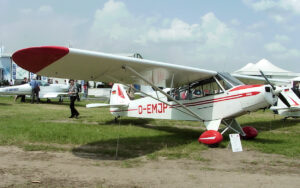Piper PA-18 - Schul- und Aufklärungsflugzeug von 1949
