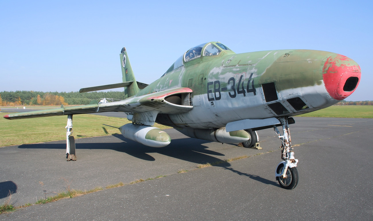 Republic RF-84F Thunderflash - Kampfflugzeug