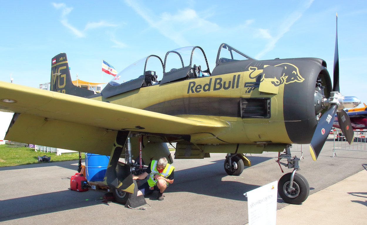 North American T-28 Trojan - Flugzeug, das zur Schulung von Piloten genutzt wurde