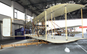 Wright Flyer III - eines der ersten Motorflugzeuge der Gebrüder Wright