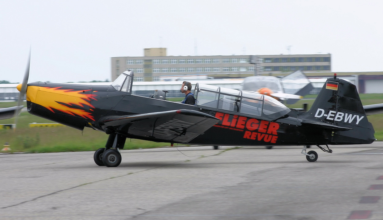 Zlin Z-226T Trener 6 - D-EBWY