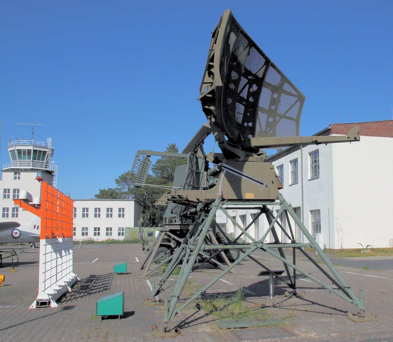 ASB B1 - Aerodrome Surveillance Radar