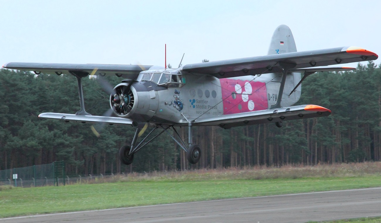 Antonow AN-2 - Landung