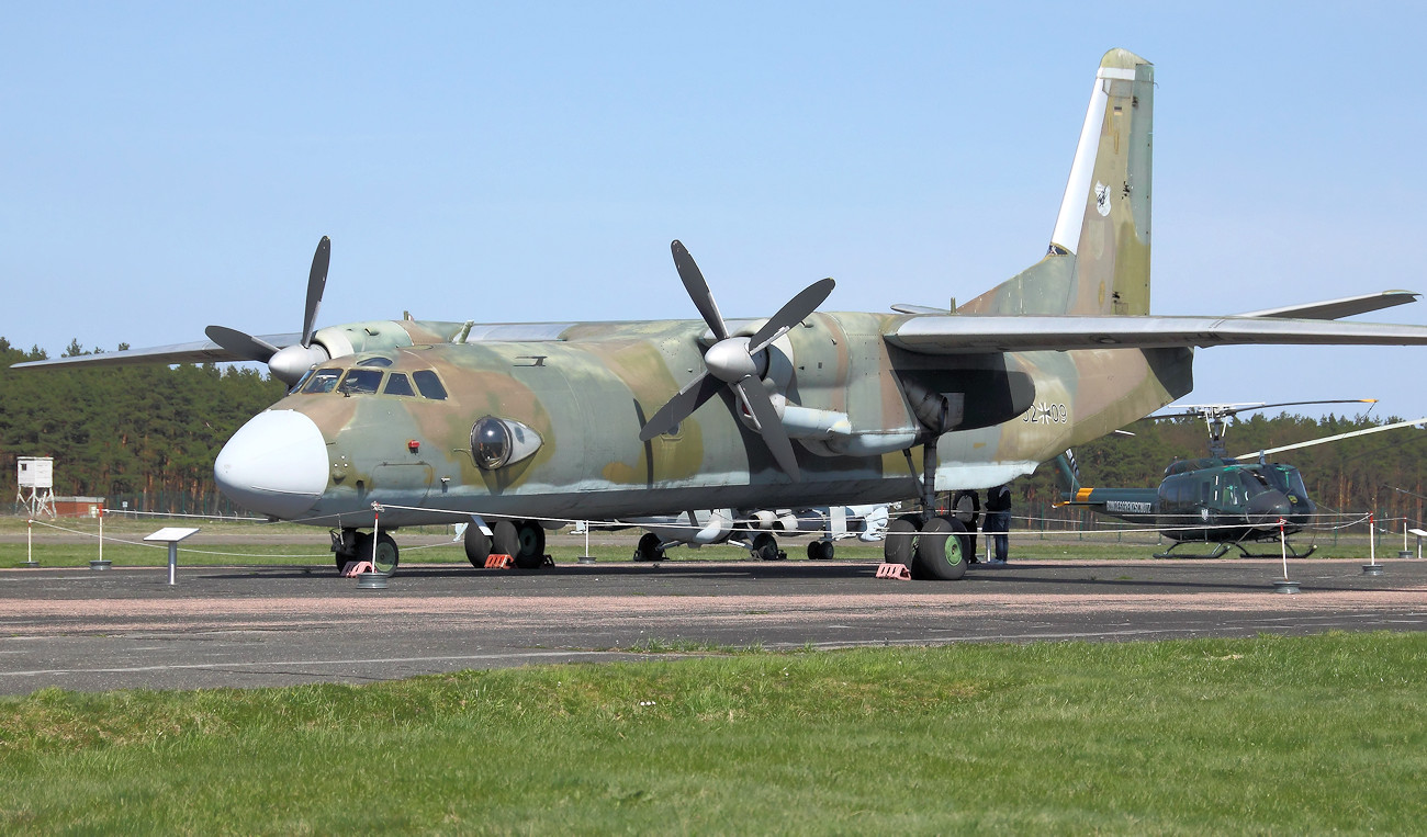 Antonow AN-26 - Transportflugzeug