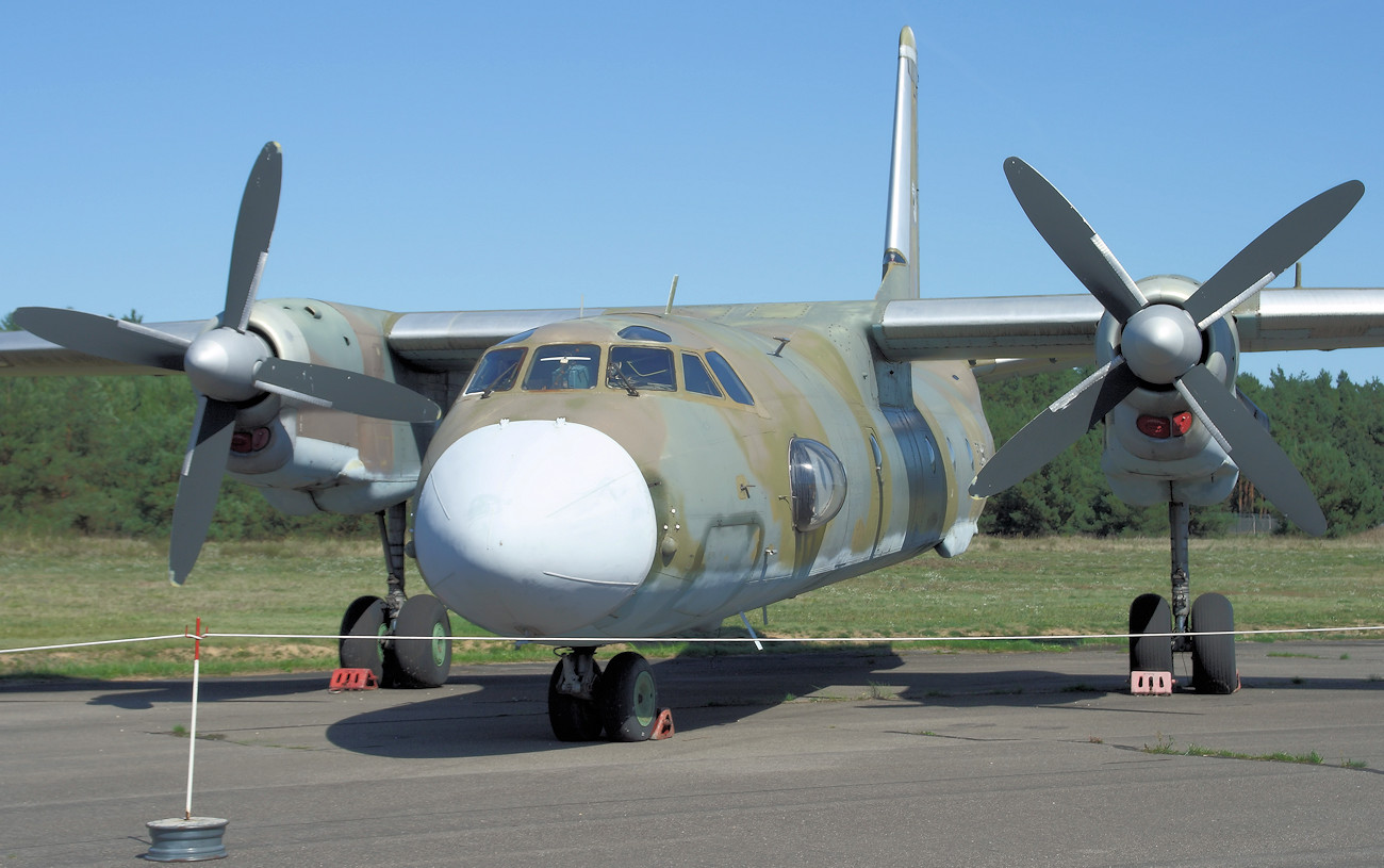 Antonow AN-26 - Vermessungsflugzeug